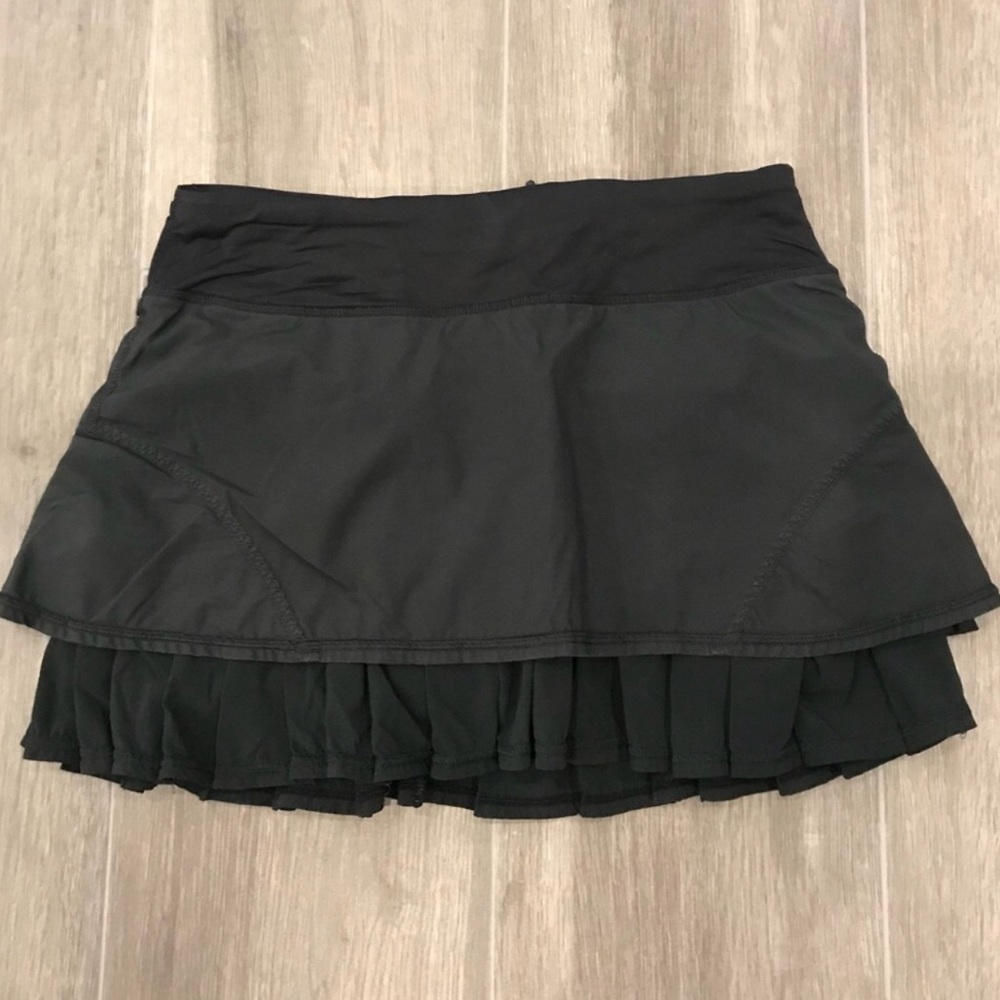 Lululemon tennis/running skirt size 4